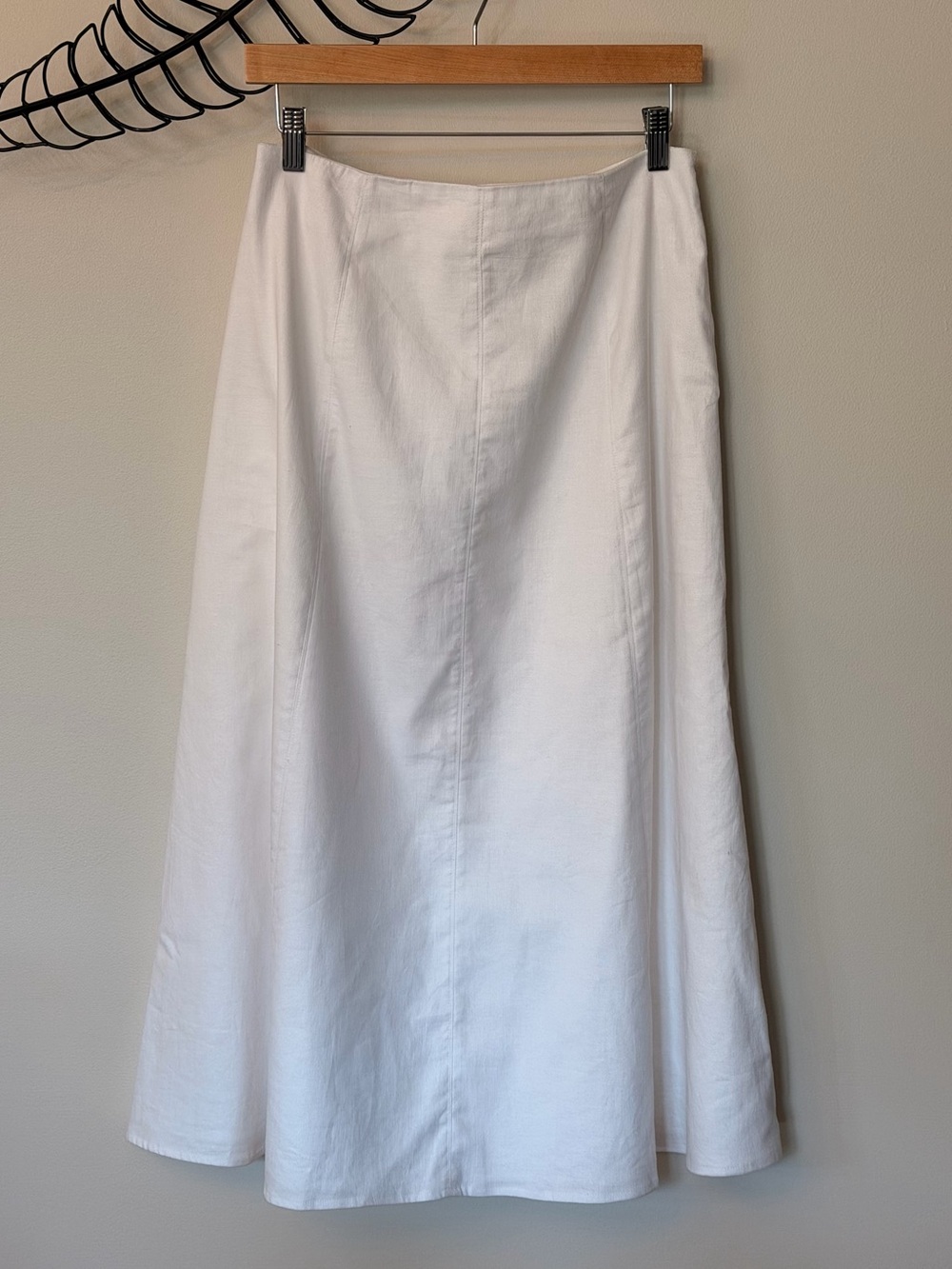 Banana Republic White A-Line Midi Skirt size 2